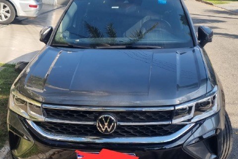 //www.autoline.com.br/carro/volkswagen/taos-14-250-tsi-highline-16v-flex-4p-turbo-automat/2023/cotia-sp/23947170