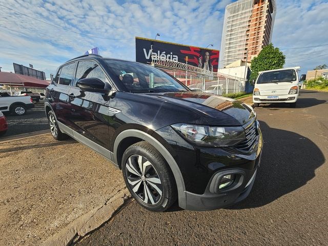 //www.autoline.com.br/carro/volkswagen/t-cross-10-200-tsi-comfortline-12v-flex-4p-turbo-auto/2021/rio-verde-go/23292694