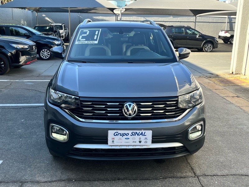 //www.autoline.com.br/carro/volkswagen/t-cross-14-250-tsi-highline-16v-flex-4p-turbo-automat/2021/sao-paulo-sp/24537104