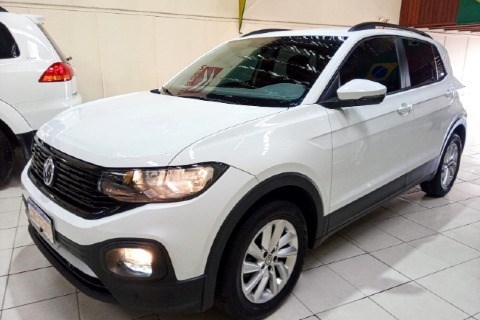 //www.autoline.com.br/carro/volkswagen/t-cross-10-200-tsi-12v-flex-4p-turbo-automatico/2020/sao-paulo-sp/24617177