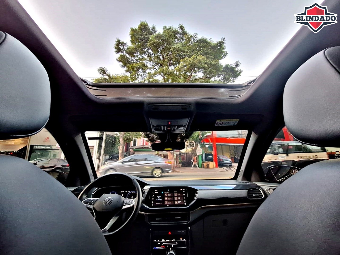 //www.autoline.com.br/carro/volkswagen/t-cross-14-250-tsi-highline-16v-flex-4p-turbo-automat/2022/sao-paulo-sp/24941410