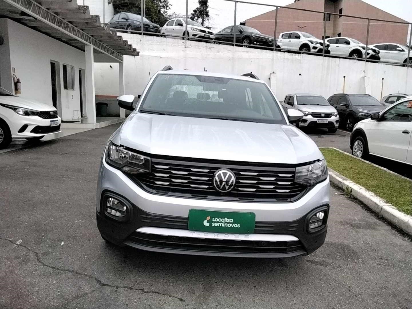 //www.autoline.com.br/carro/volkswagen/t-cross-10-200-tsi-comfortline-12v-flex-4p-turbo-auto/2023/porto-alegre-rs/24961730