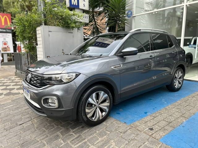 //www.autoline.com.br/carro/volkswagen/t-cross-14-250-tsi-highline-16v-flex-4p-turbo-automat/2020/sao-paulo-sp/24973313