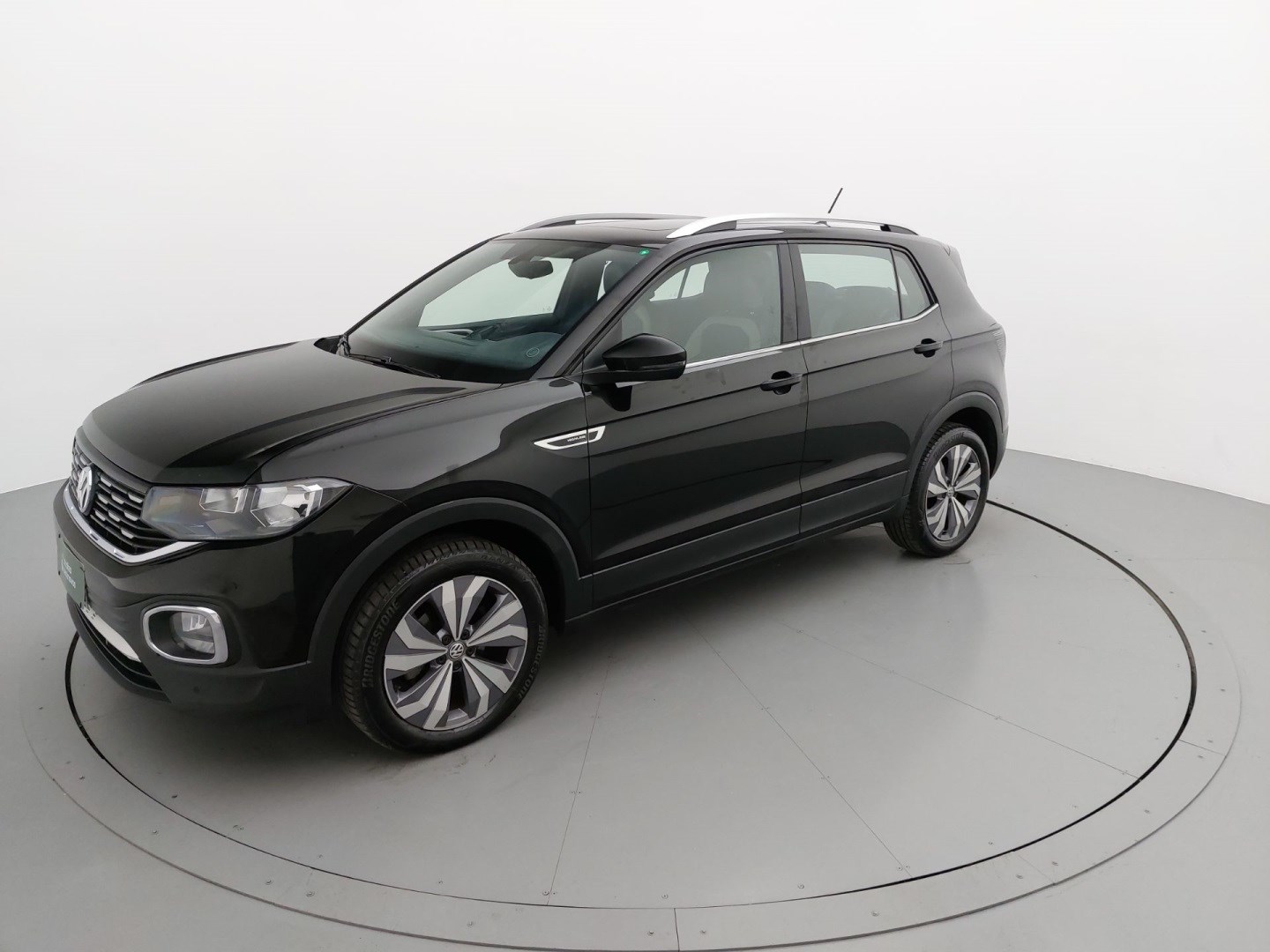 //www.autoline.com.br/carro/volkswagen/t-cross-14-250-tsi-highline-16v-flex-4p-turbo-automat/2020/sao-paulo-sp/25031242