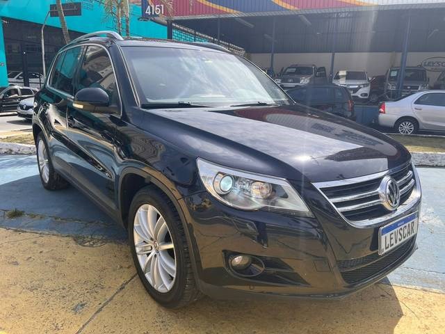 //www.autoline.com.br/carro/volkswagen/tiguan-20-tsi-16v-gasolina-4p-4x4-turbo-automatico/2011/sao-paulo-sp/21541412