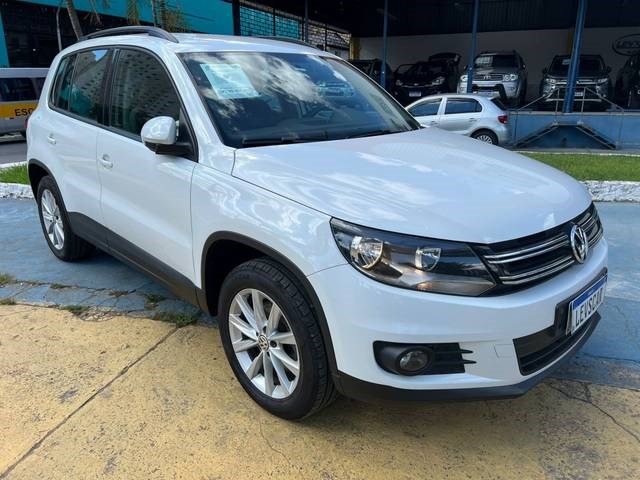 //www.autoline.com.br/carro/volkswagen/tiguan-14-tsi-16v-gasolina-4p-turbo-dsg/2017/sao-paulo-sp/24494830