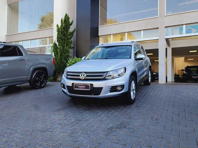 //www.autoline.com.br/carro/volkswagen/tiguan-20-tsi-16v-gasolina-4p-4x4-turbo-automatico/2013/medianeira-pr/24728875