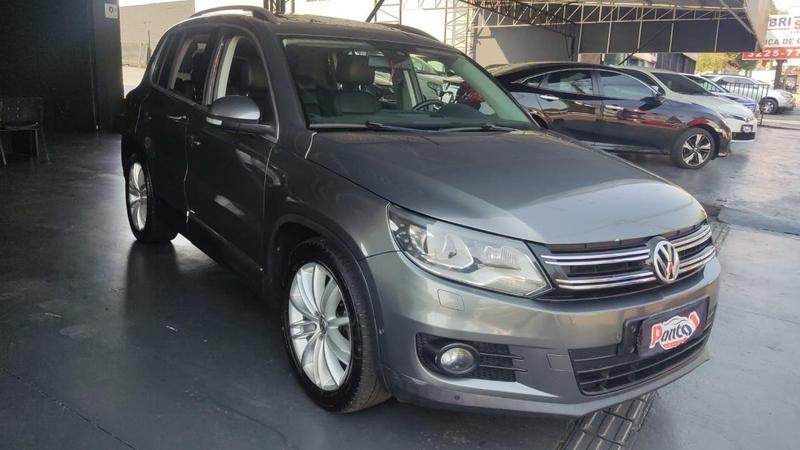 //www.autoline.com.br/carro/volkswagen/tiguan-20-tsi-16v-gasolina-4p-4x4-turbo-automatico/2013/cascavel-pr/24957686