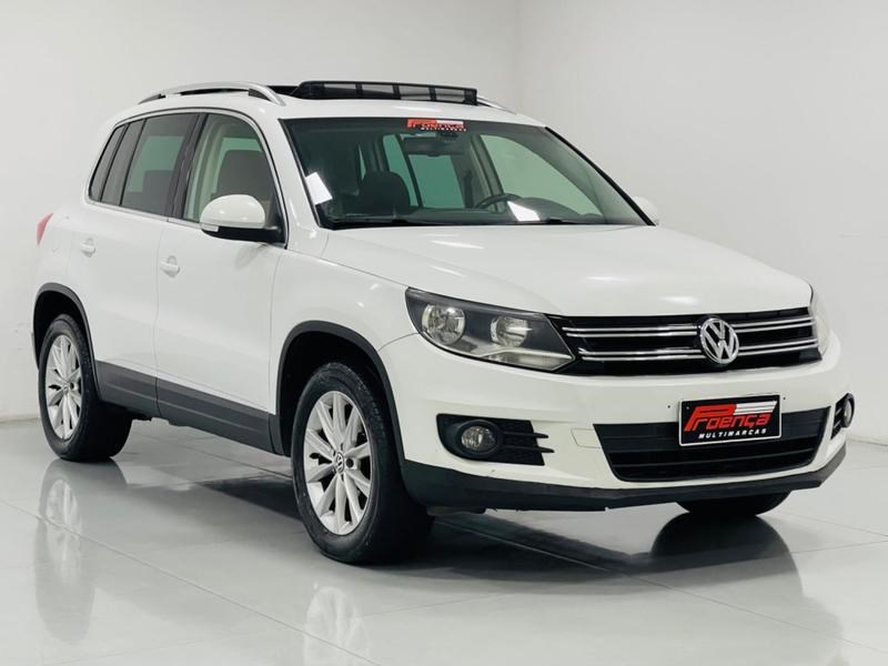 //www.autoline.com.br/carro/volkswagen/tiguan-20-tsi-16v-gasolina-4p-4x4-turbo-automatico/2015/curitiba-pr/24964456
