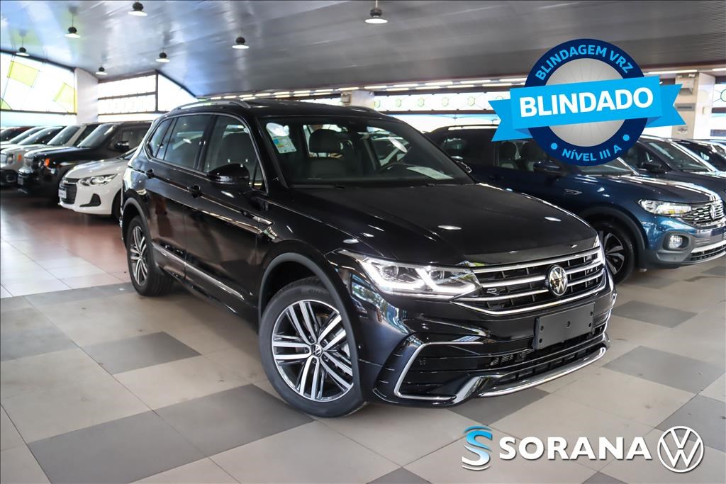 //www.autoline.com.br/carro/volkswagen/tiguan-allspace-20-300-tsi-r-line-16v-gasolina-4p-turbo-autom/2024/sao-paulo-sp/23683614