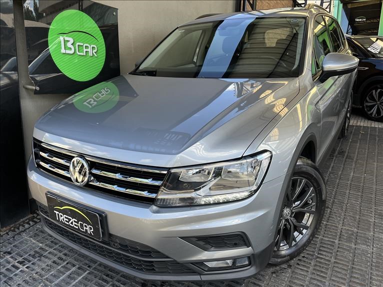 //www.autoline.com.br/carro/volkswagen/tiguan-allspace-14-250-tsi-16v-flex-4p-turbo-dsg/2020/sao-paulo-sp/24229280