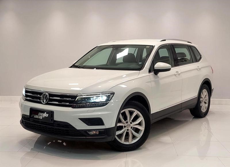 //www.autoline.com.br/carro/volkswagen/tiguan-allspace-14-250-tsi-comfortline-16v-flex-4p-turbo-dsg/2020/curitiba-pr/24451809