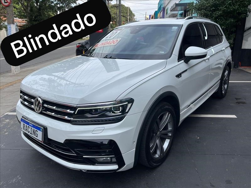 //www.autoline.com.br/carro/volkswagen/tiguan-allspace-20-350-tsi-r-line-16v-gasolina-4p-4x4-turbo-d/2020/sao-paulo-sp/24637991