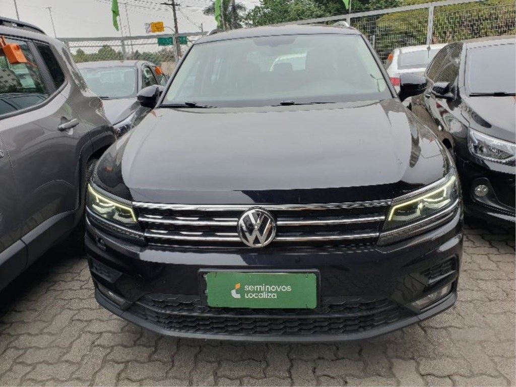 //www.autoline.com.br/carro/volkswagen/tiguan-allspace-14-250-tsi-comfortline-16v-flex-4p-turbo-auto/2019/sao-paulo-sp/24680590