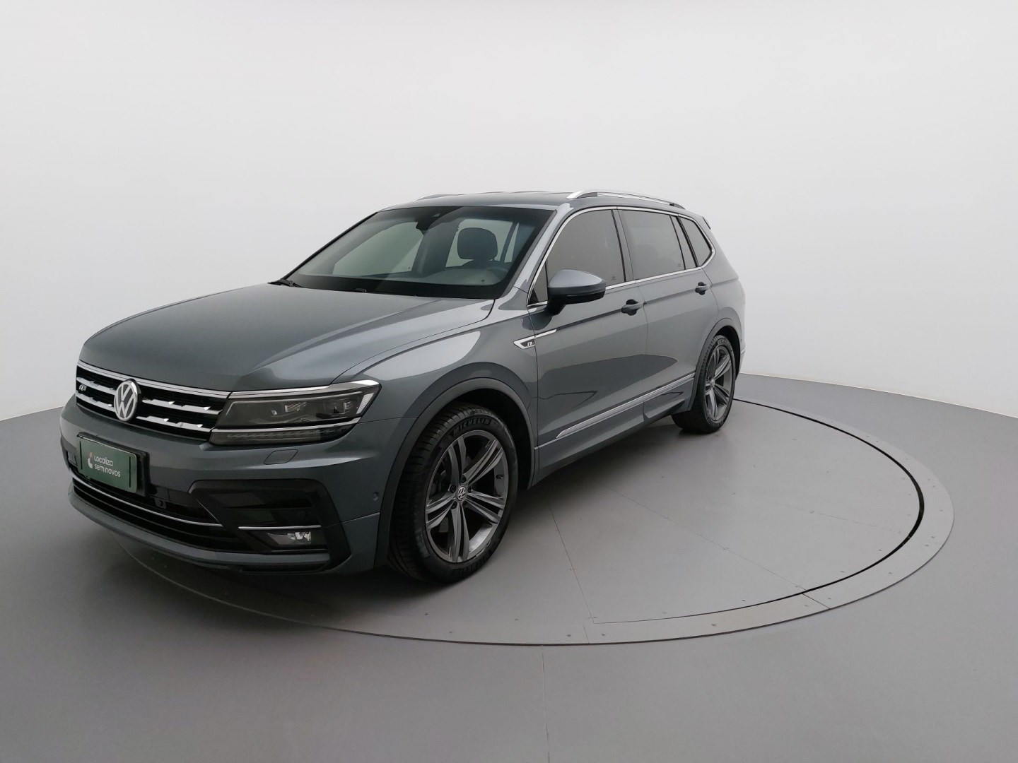 //www.autoline.com.br/carro/volkswagen/tiguan-allspace-20-350-tsi-r-line-16v-gasolina-4p-4x4-turbo-d/2020/sao-jose-dos-campos-sp/24709647