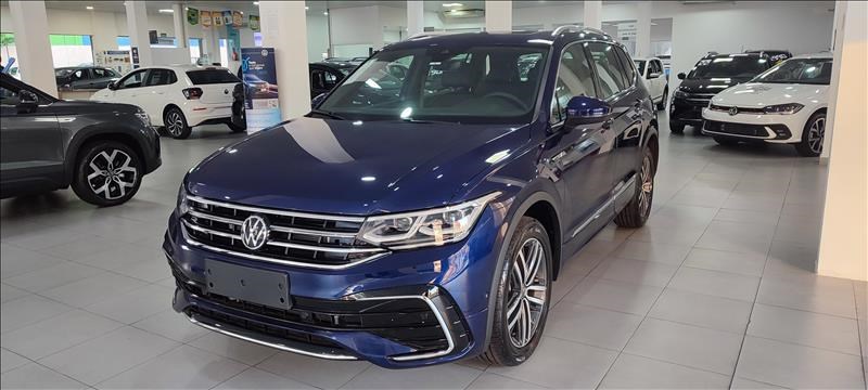 //www.autoline.com.br/carro/volkswagen/tiguan-allspace-20-300-tsi-r-line-16v-gasolina-4p-turbo-autom/2024/sao-paulo-sp/24934960