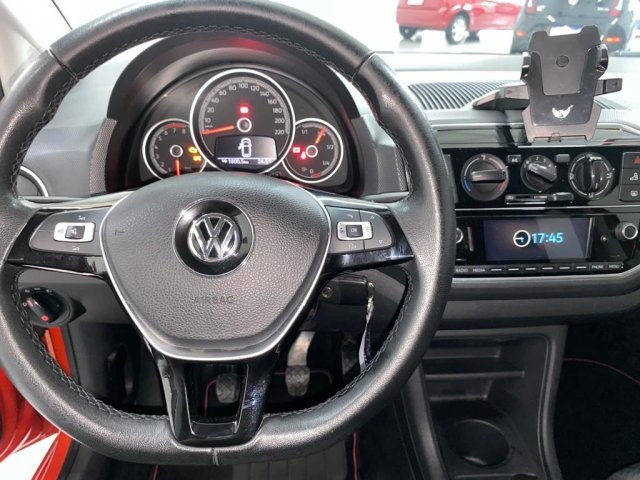 //www.autoline.com.br/carro/volkswagen/up-10-move-12v-flex-4p-manual/2018/carapicuiba-sp/22424331
