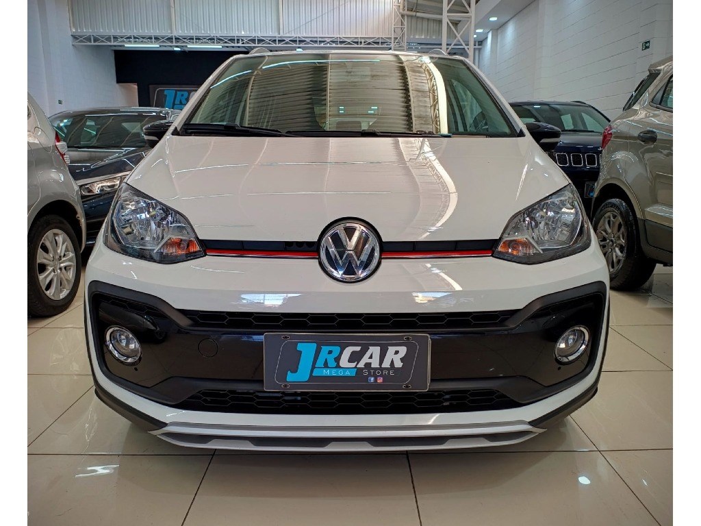 //www.autoline.com.br/carro/volkswagen/up-10-170-tsi-xtreme-12v-flex-4p-turbo-manual/2020/jundiai-sp/23752826