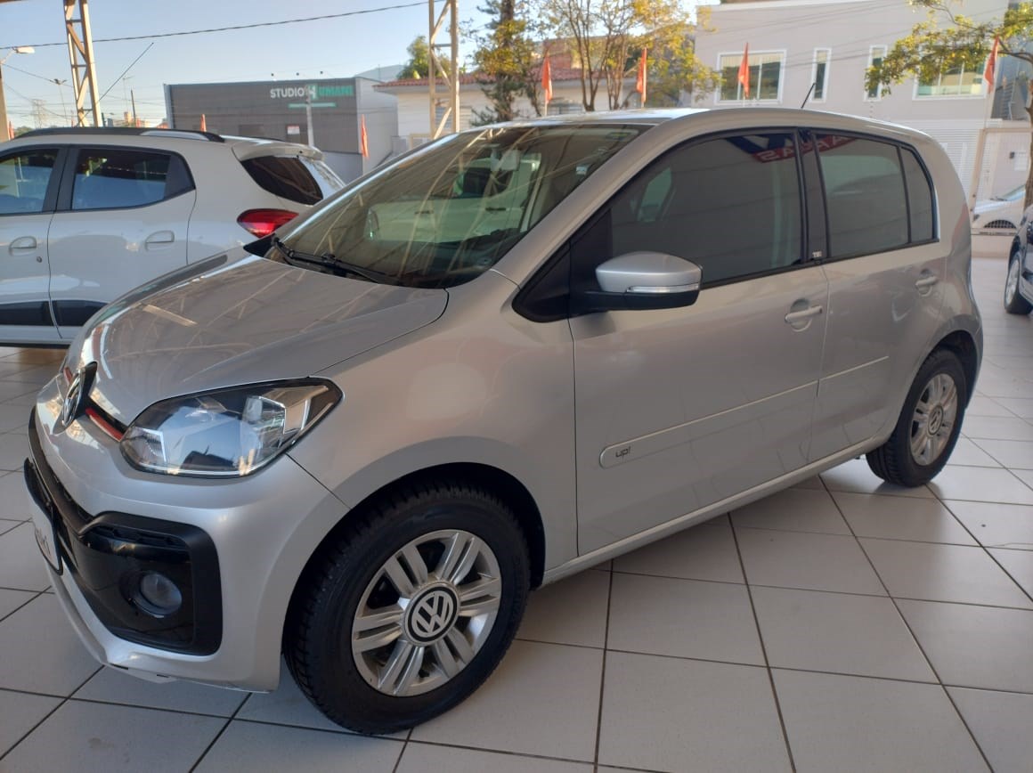 //www.autoline.com.br/carro/volkswagen/up-10-tsi-move-12v-flex-4p-turbo-manual/2018/sorocaba-sp/24301362