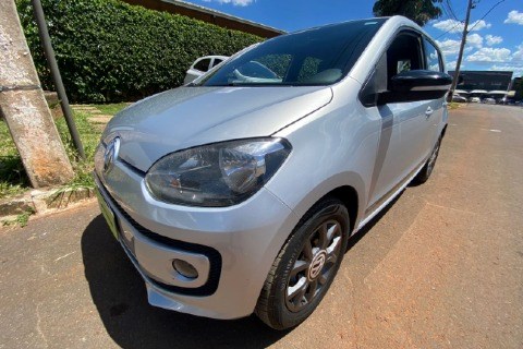 //www.autoline.com.br/carro/volkswagen/up-10-run-12v-flex-4p-manual/2017/brasilia-df/24538654