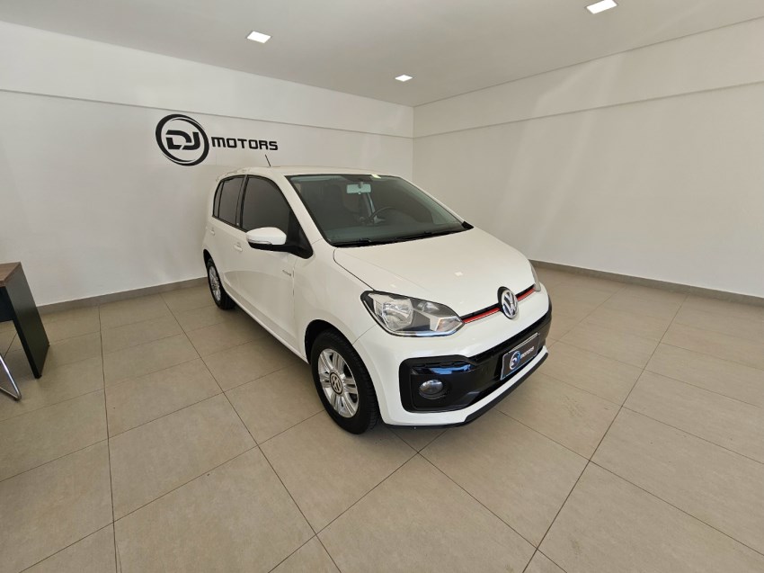 //www.autoline.com.br/carro/volkswagen/up-10-tsi-move-12v-flex-4p-turbo-manual/2018/campinas-sp/24932573