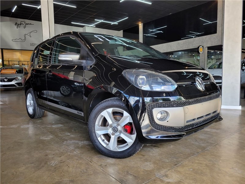 //www.autoline.com.br/carro/volkswagen/up-10-run-12v-flex-4p-manual/2017/sao-joao-de-meriti-rj/24935343