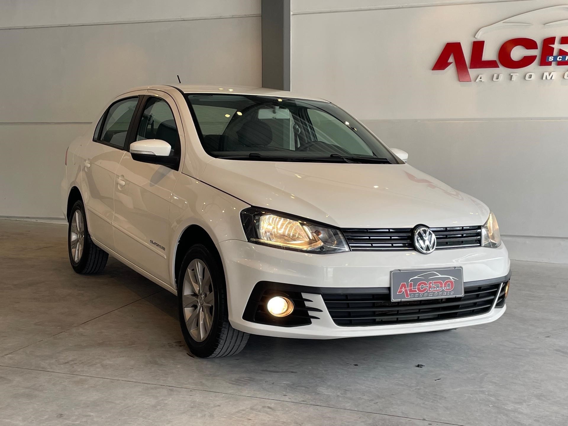 //www.autoline.com.br/carro/volkswagen/voyage-10-comfortline-12v-flex-4p-manual/2017/blumenau-sc/22207512