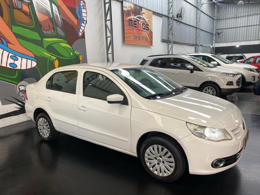 //www.autoline.com.br/carro/volkswagen/voyage-10-city-8v-trend-72cv-4p-flex-manual/2012/joinville-sc/23866171