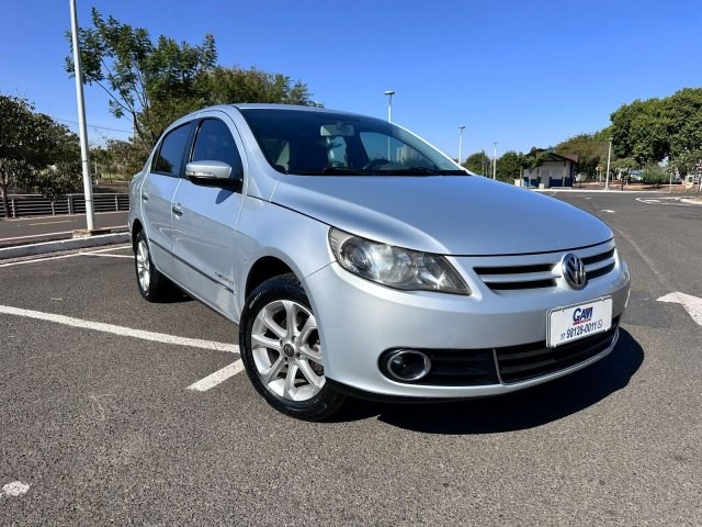 //www.autoline.com.br/carro/volkswagen/voyage-16-comfortline-8v-flex-4p-manual/2012/sao-jose-do-rio-preto-sp/24394848