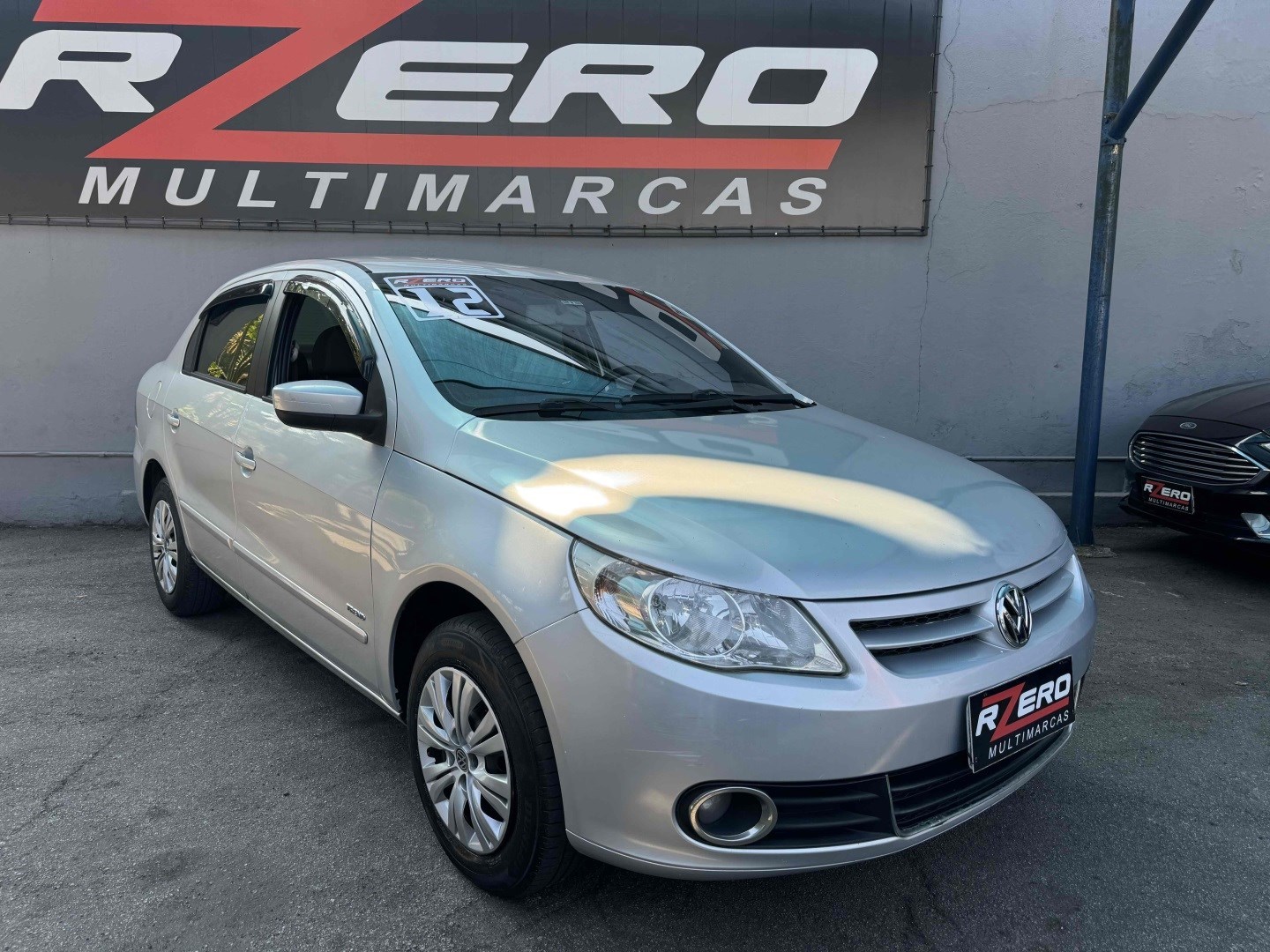 //www.autoline.com.br/carro/volkswagen/voyage-16-8v-i-motion-i-trend-101cv-4p-flex/2012/sao-paulo-sp/24736121