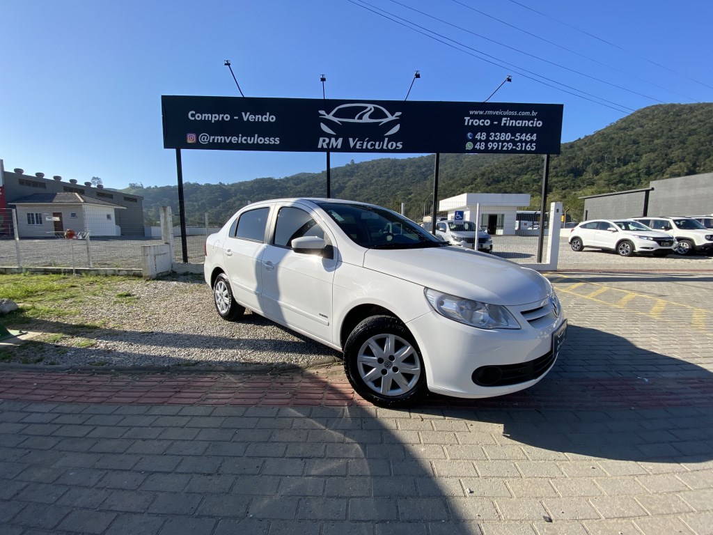 //www.autoline.com.br/carro/volkswagen/voyage-16-trend-8v-flex-4p-manual/2013/santo-amaro-da-imperatriz-sc/24798766