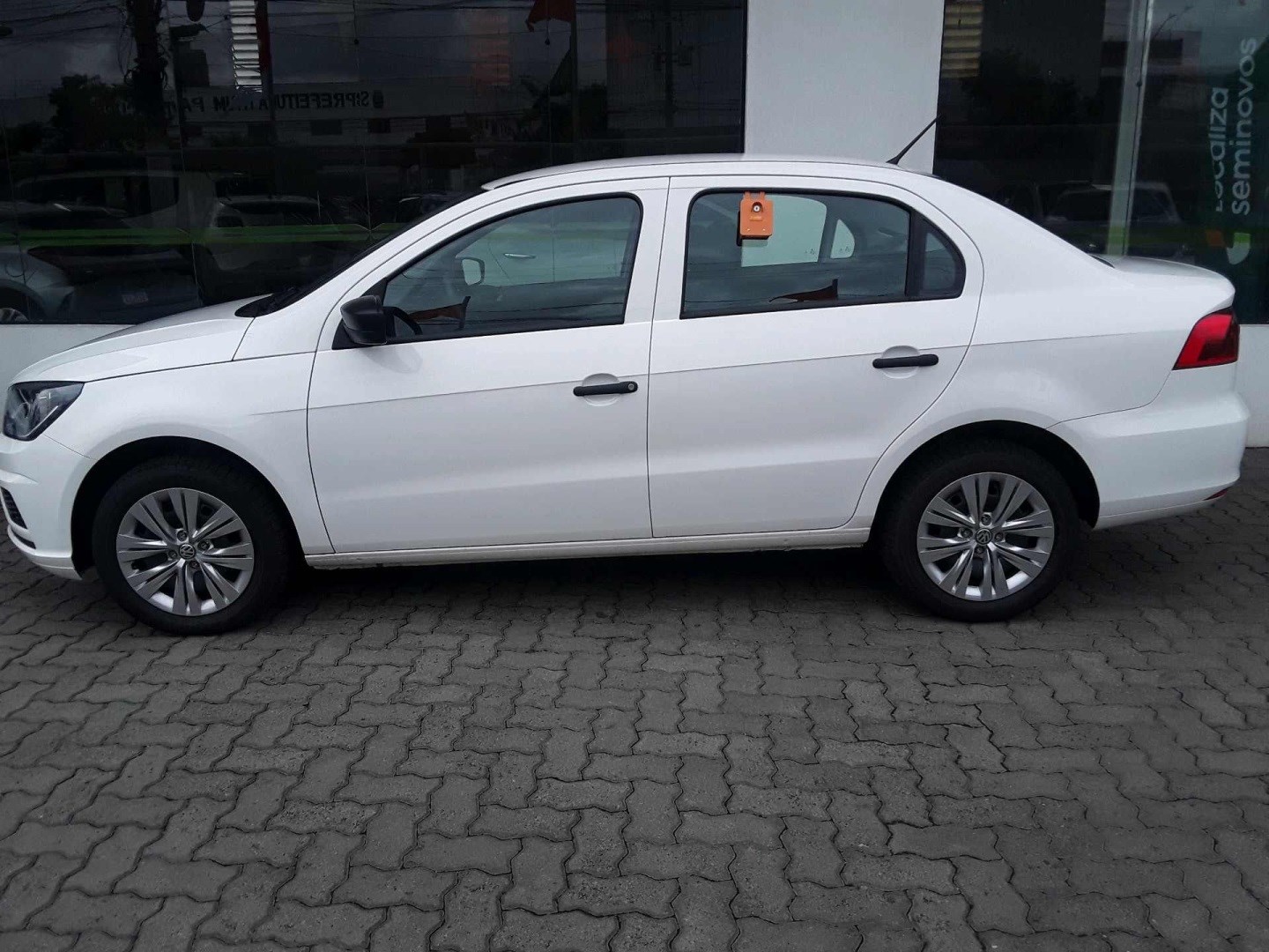 //www.autoline.com.br/carro/volkswagen/voyage-16-8v-flex-4p-manual/2022/sao-paulo-sp/24815295