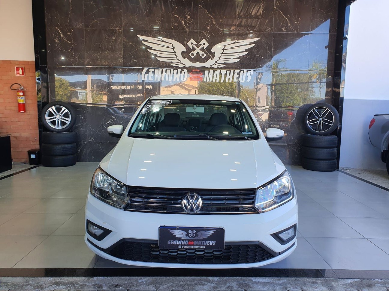 //www.autoline.com.br/carro/volkswagen/voyage-16-16v-flex-4p-automatico/2021/campos-dos-goytacazes-rj/24928937