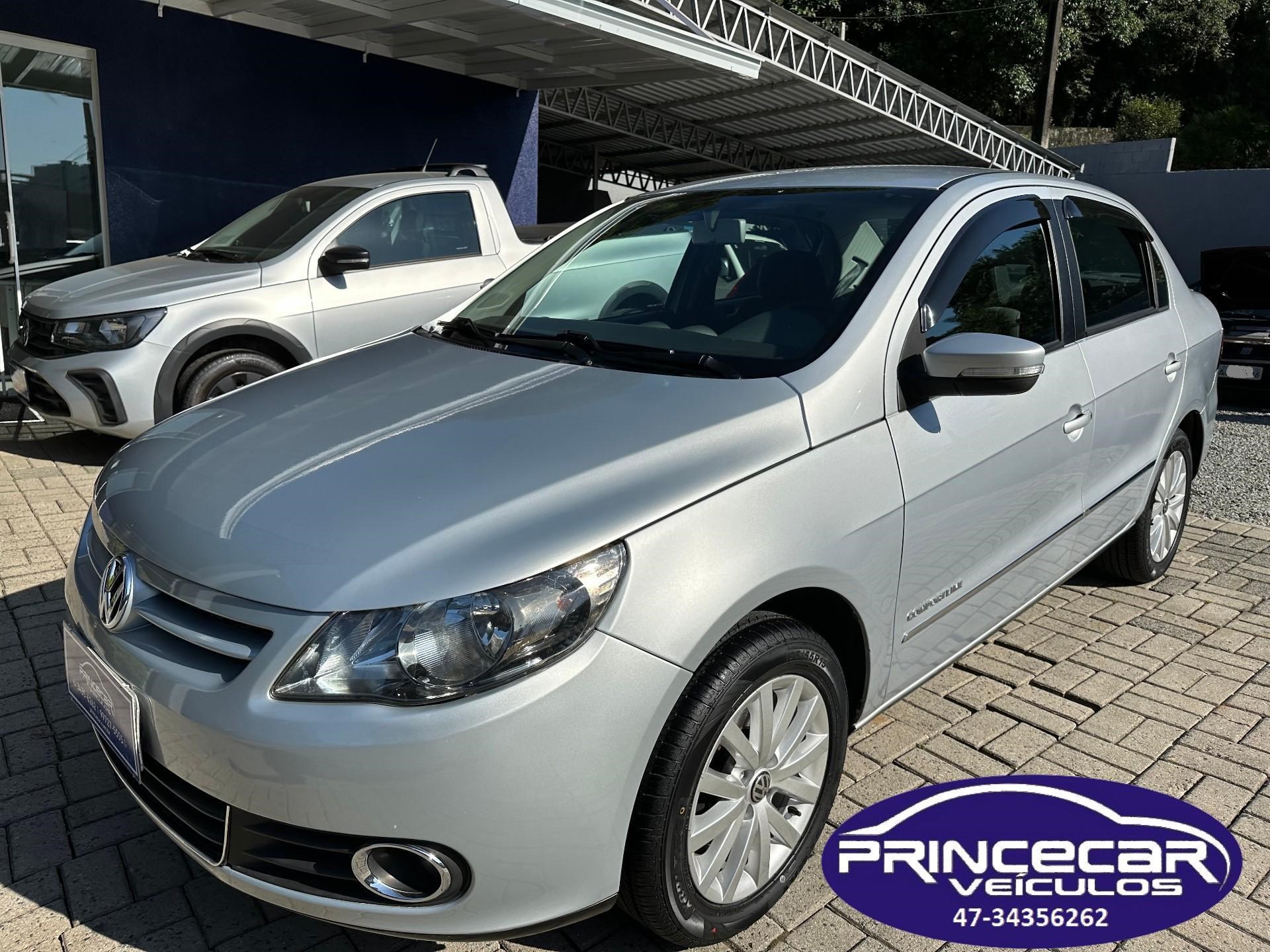 //www.autoline.com.br/carro/volkswagen/voyage-16-comfortline-8v-flex-4p-manual/2012/joinville-sc/24933392