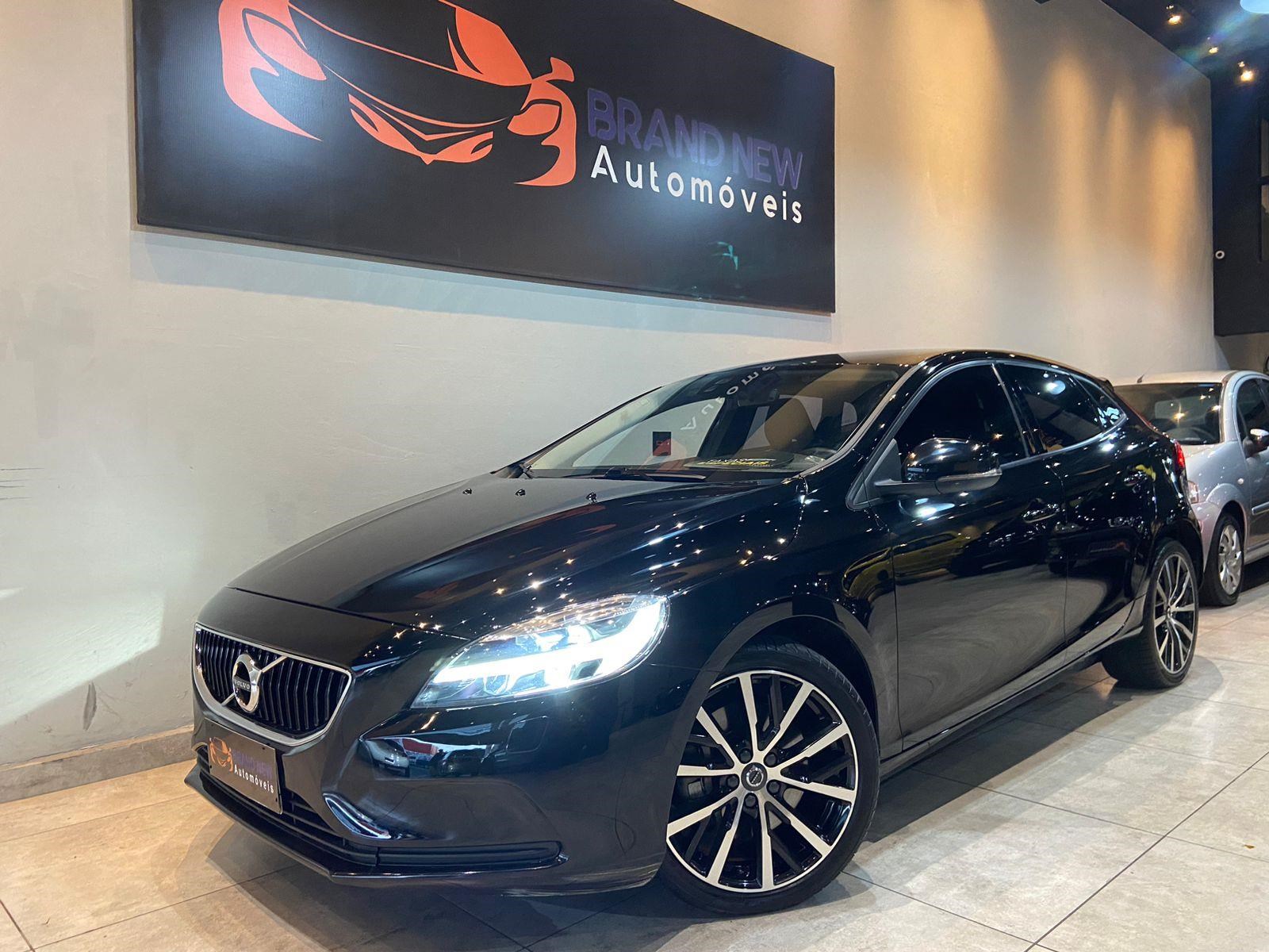 //www.autoline.com.br/carro/volvo/v40-20-t4-momentum-16v-gasolina-4p-turbo-automati/2019/sao-paulo-sp/24223366