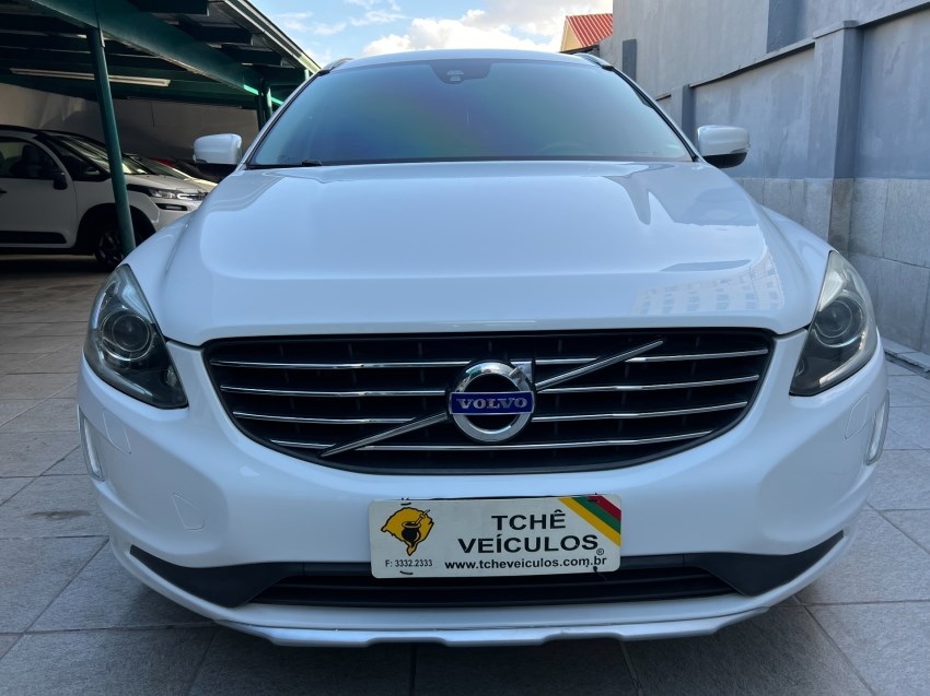 //www.autoline.com.br/carro/volvo/xc60-20-t5-r-design-fwd-16v-gasolina-4p-turbo-driv/2015/porto-alegre-rs/24491179