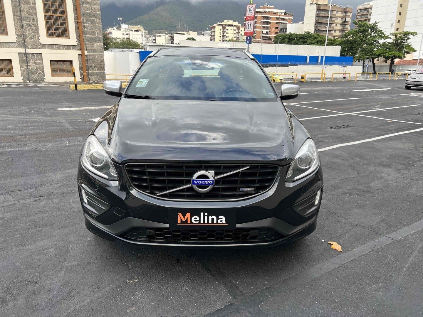 //www.autoline.com.br/carro/volvo/xc60-20-t5-r-design-powershift-fwd-16v-gasolina-4p/2014/rio-de-janeiro-rj/24562797
