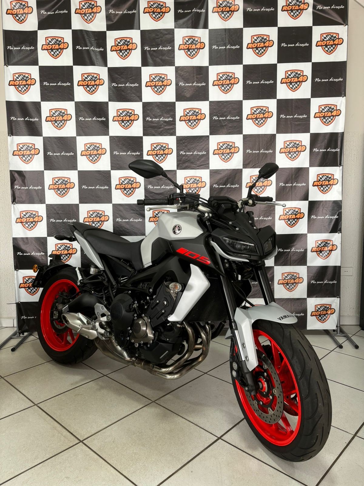 //www.autoline.com.br/moto/yamaha/mt-09-850-gas-mec-basico/2021/itapetininga-sp/24680737