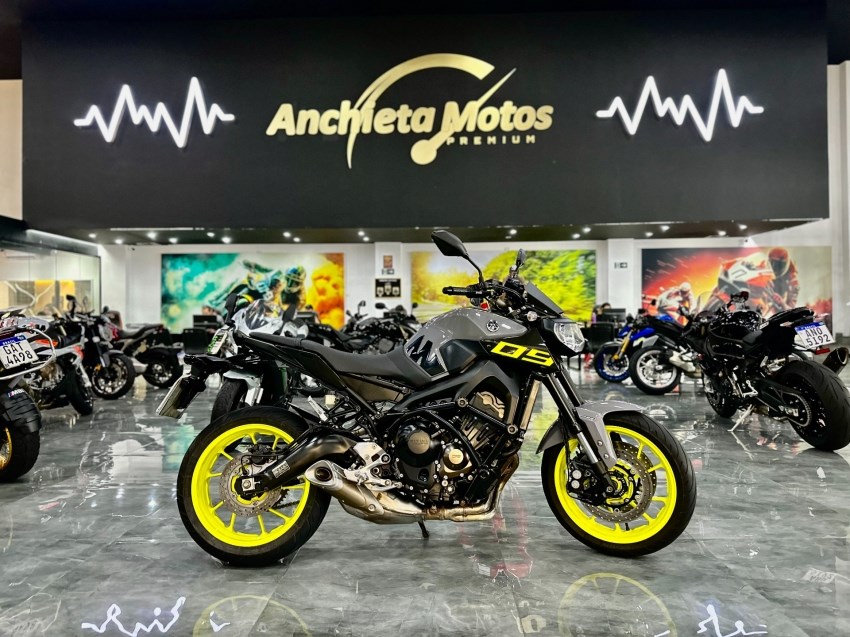 //www.autoline.com.br/moto/yamaha/mt-09-850cc/2018/peruibe-sp/24610366