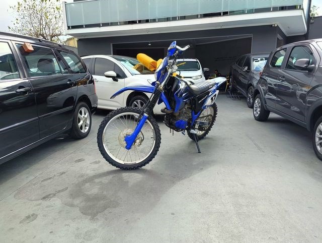 //www.autoline.com.br/moto/yamaha/tt-r-230/2010/sao-jose-dos-campos-sp/24688927