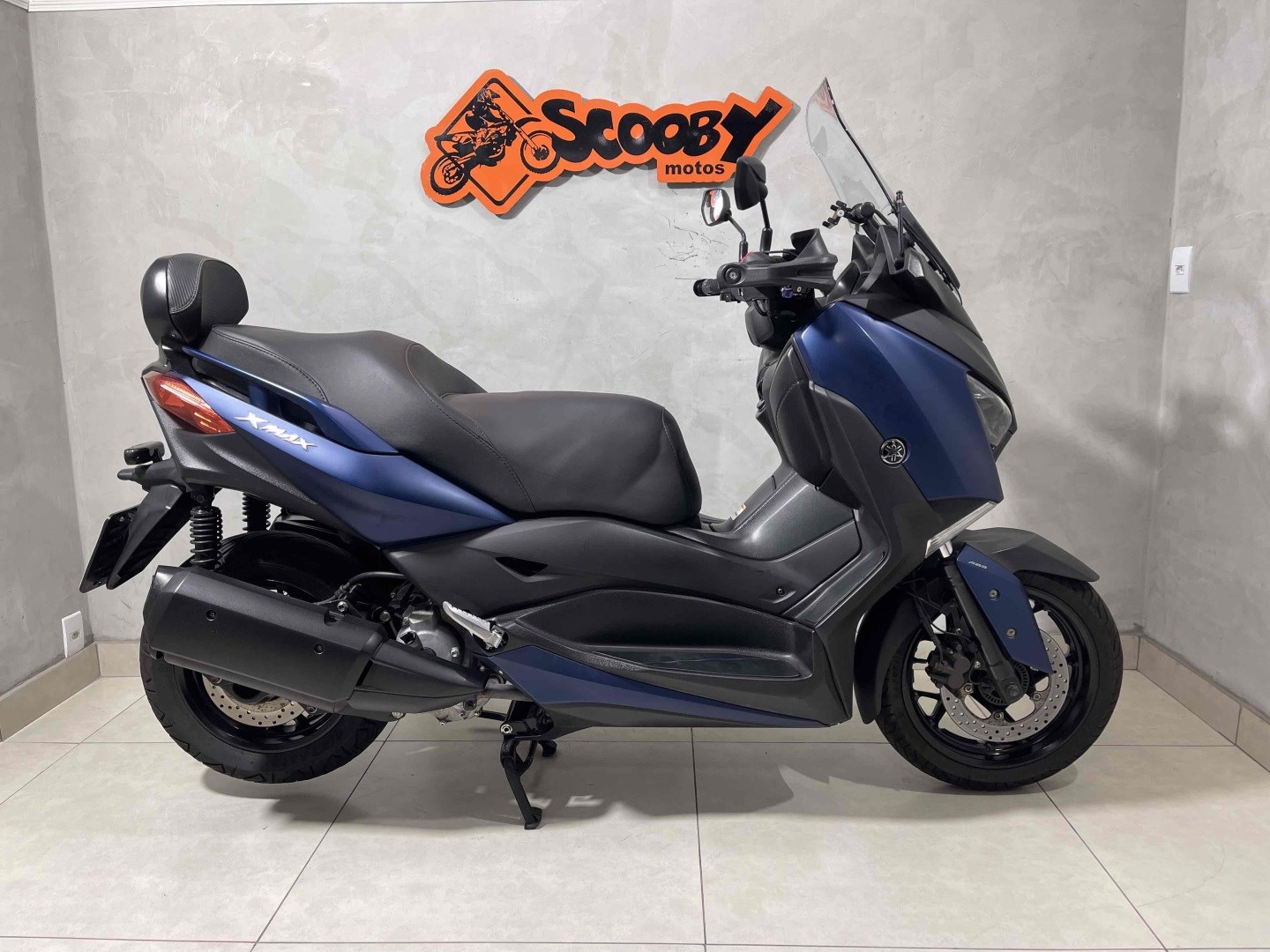 //www.autoline.com.br/moto/yamaha/xmax-250-abs/2021/braganca-paulista-sp/24378335